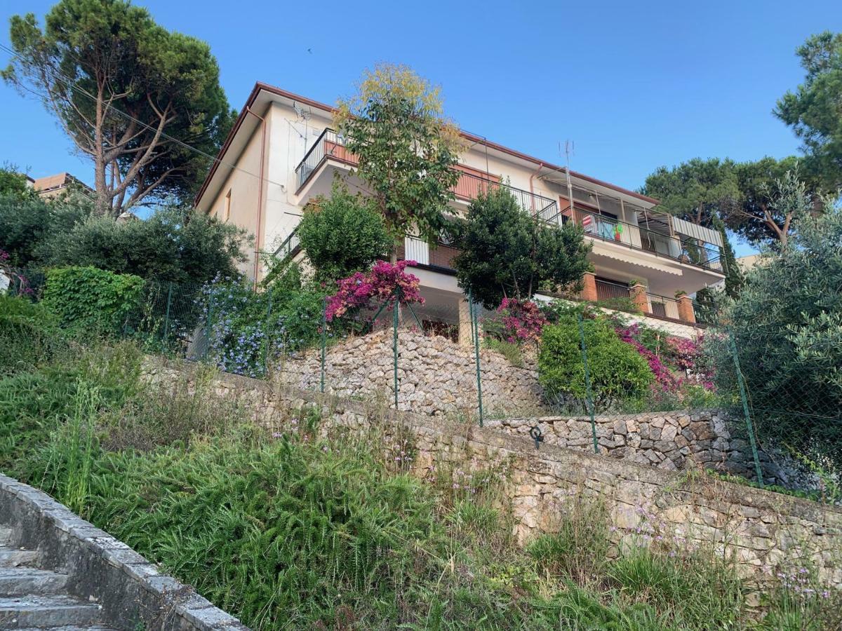 Casa Del Sole Apartment Sperlonga Luaran gambar
